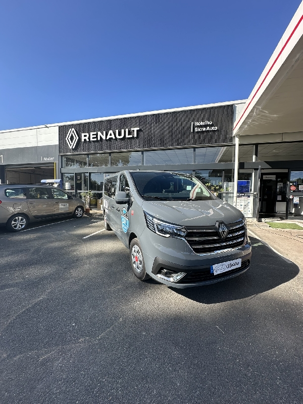 RENAULT TRAFIC MINI BUS RENAULT TRAFIC MINI BUS